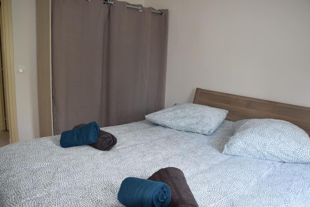 Appartement Elegant T2 A Bron, Tramway A 2Min, Box Parking, 4Personnes Extérieur photo